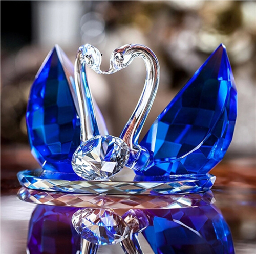 Wedding Souvenir Guest Crystal Purple Swan Diamond Music Box