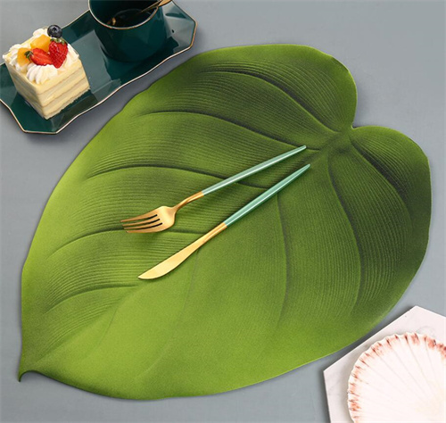 Washable Green Colored Leaf Shaped Table Mat