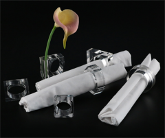 Nuevo diseño de anillos de servilletas de acrílico transparente con florero vertical para botones de flor, porta-anillos de servilletas para mesa de boda