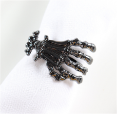 Anillo para servilletas de mano de esqueleto de color negro, para decoración de mesa de Halloween