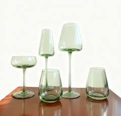 Platos de Vidrio Transparente Verde al Por Mayor | Vasos de Vino de Lujo Ligero con Capacidad Grande - Personalización al Por Mayor | Juego de Vasos de Moda de 4 Piezas