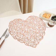 Natürlich gewebtes klassisches Strohmatte, dekorative Tasse und Schale für Landhaus-Esstisch, Haushaltsleinen aus Jute, runde Untertasse