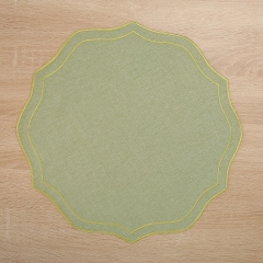 Natürlich gewebtes klassisches Strohmatte, dekorative Tasse und Schale für Landhaus-Esstisch, Haushaltsleinen aus Jute, runde Untertasse