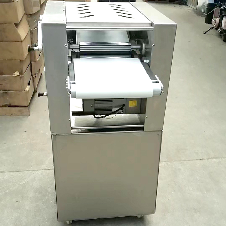 Automatic Croissant Making Maker Machine Price Croissant Rolling Roller Forming Machine