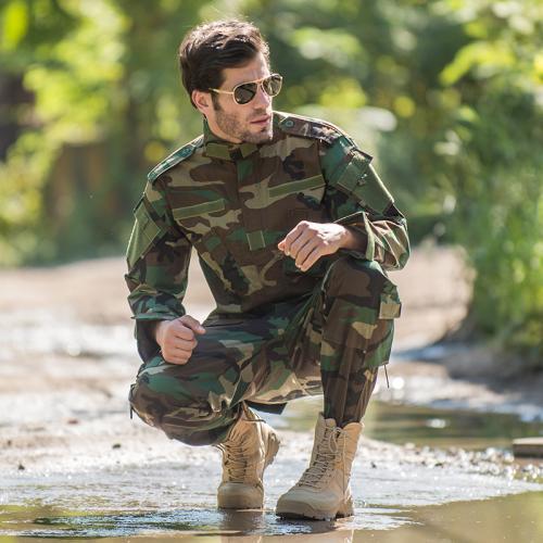 Vestido del ejército uniforme de la ropa del traje militar del Solider del bosque