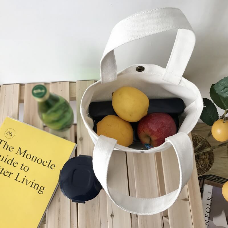 Small canvas bags can carry their own food