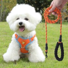 Supplier retractable vest style leash for cats and dogs