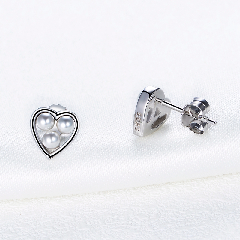 Pearl Heart Earring Studs