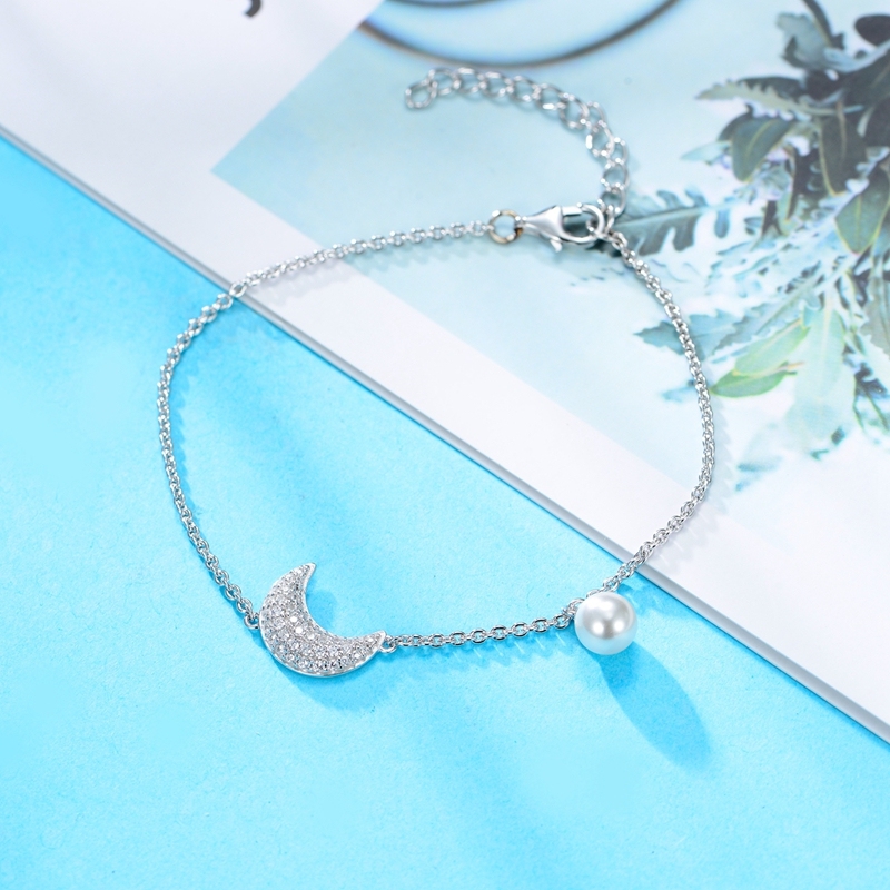 Moon Shape with Pearl Bracelet