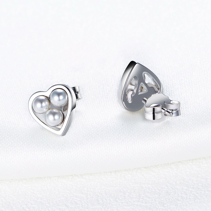 Pearl Heart Earring Studs