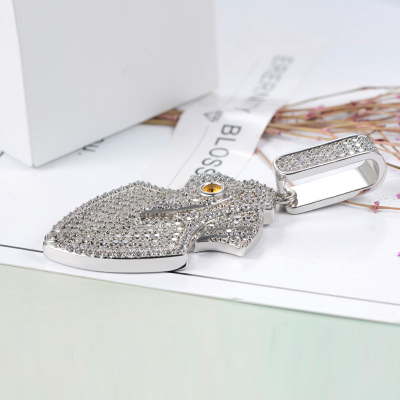 Cubic zirocinia pendant
