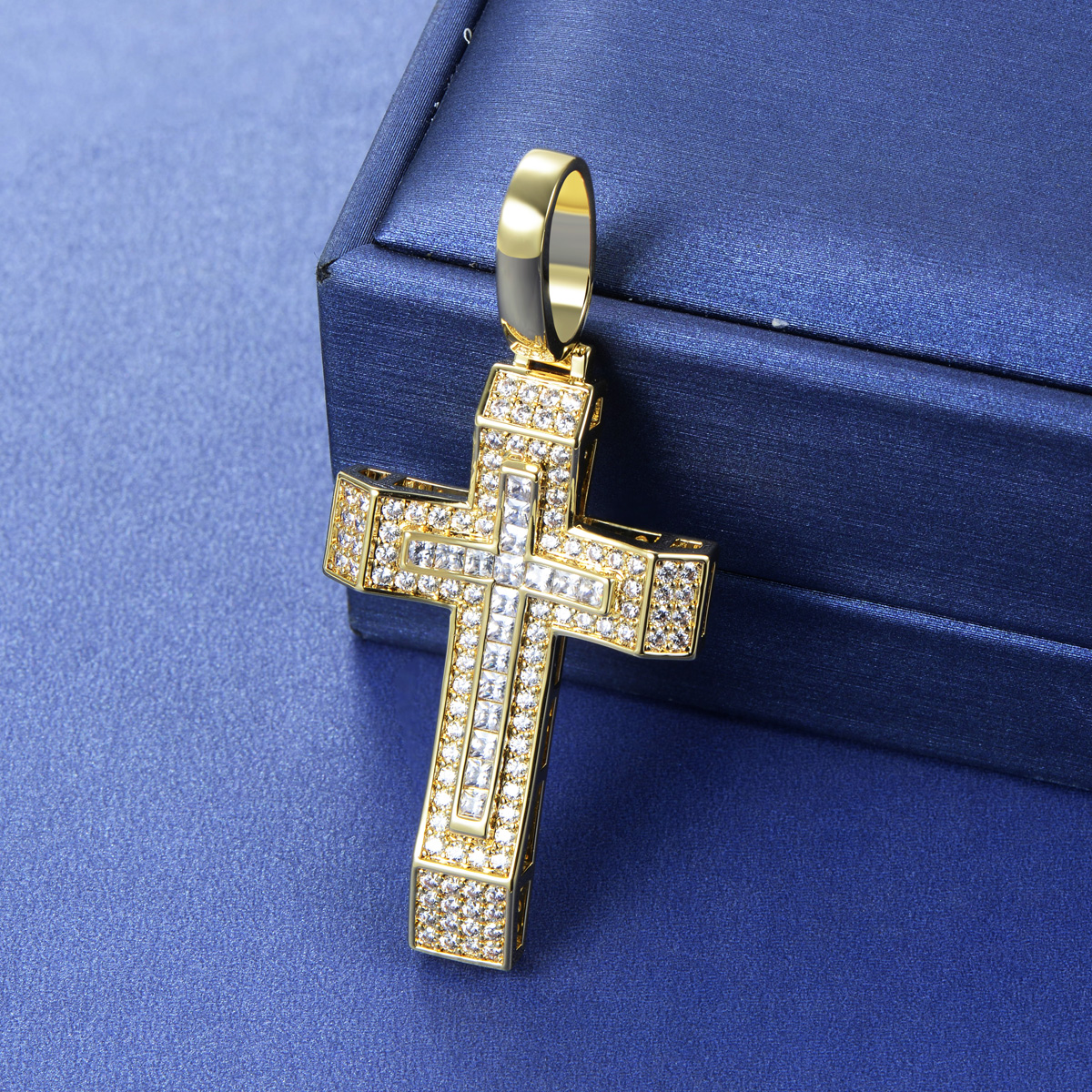 cross pendant