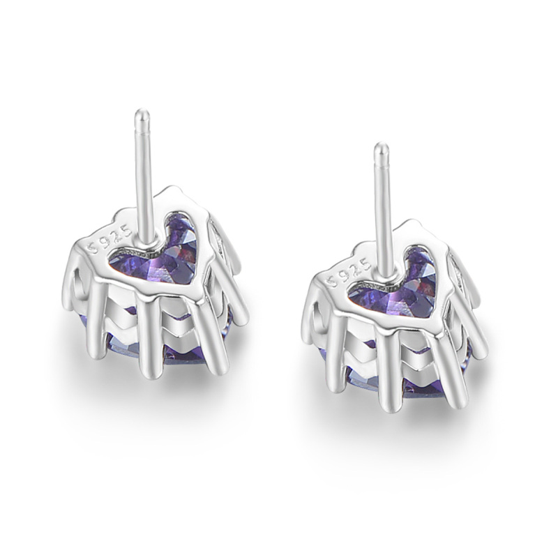 Feb. heart stud earrings