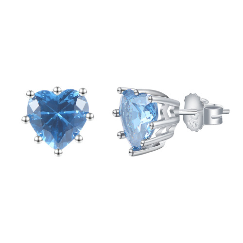 Mar. heart stud earrings