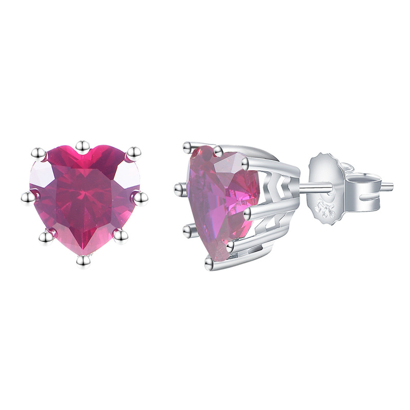 Jul. heart stud earrings