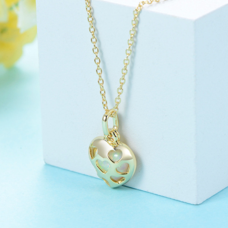 Heart-shaped Opal necklace