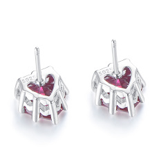 Jul. heart stud earrings