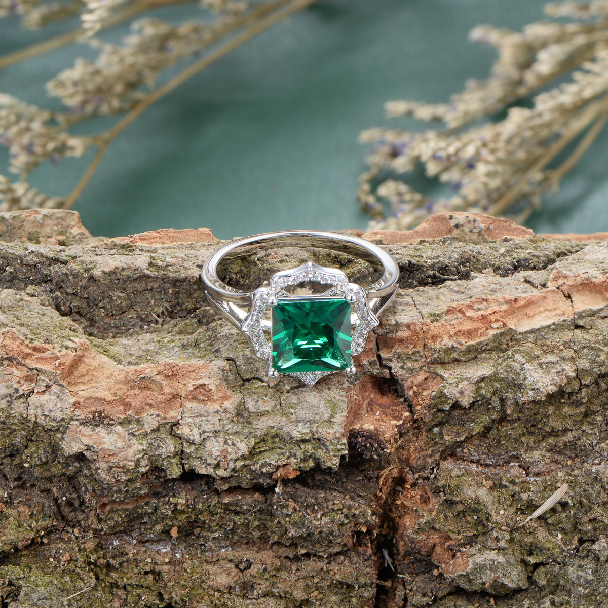 Green gemstone ring