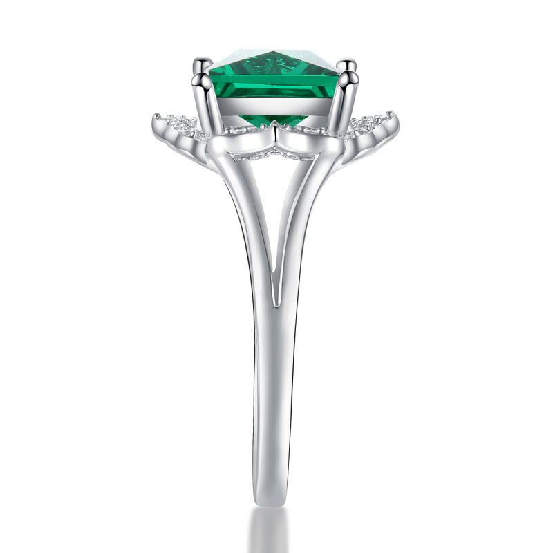 Green gemstone ring
