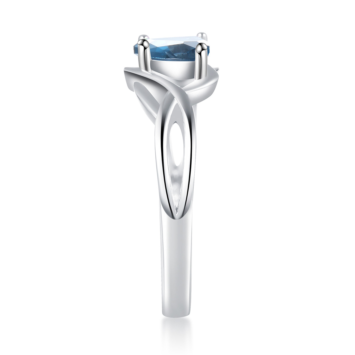 sapphire heart gemstone ring