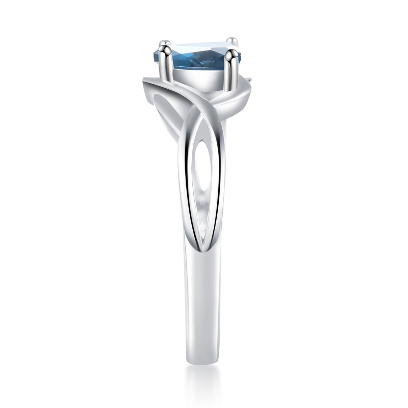 sapphire heart gemstone ring