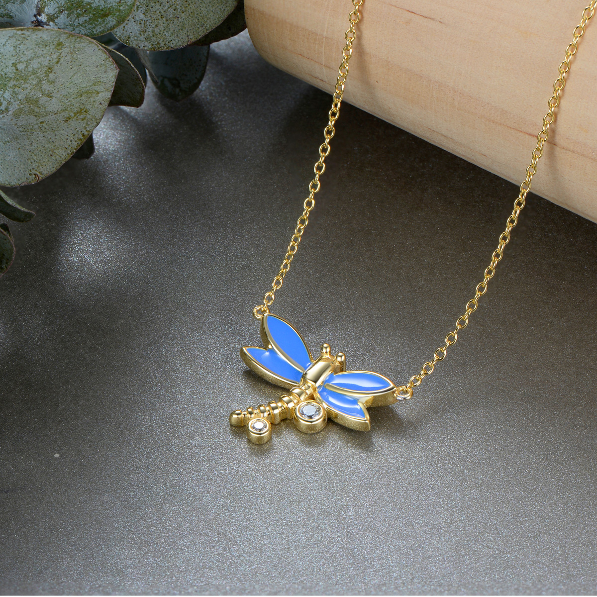 golden dragonfly pendant necklace