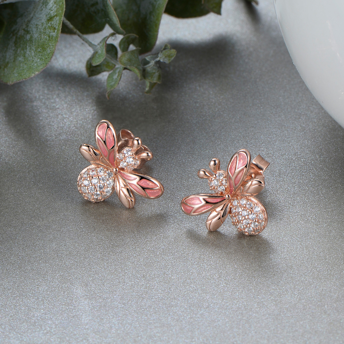 rose gold bee studs earrings