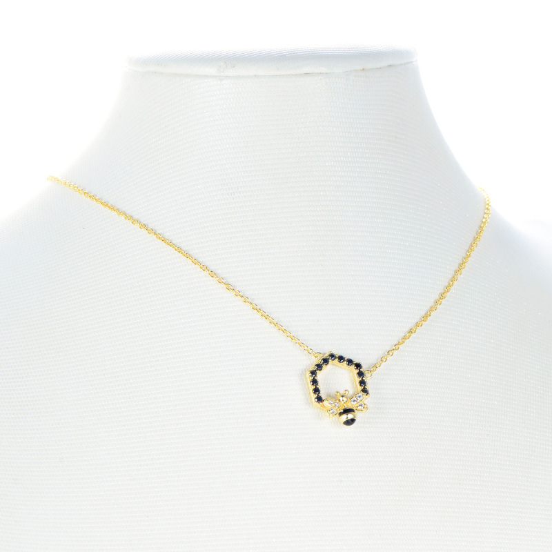 golden bee pendant necklace