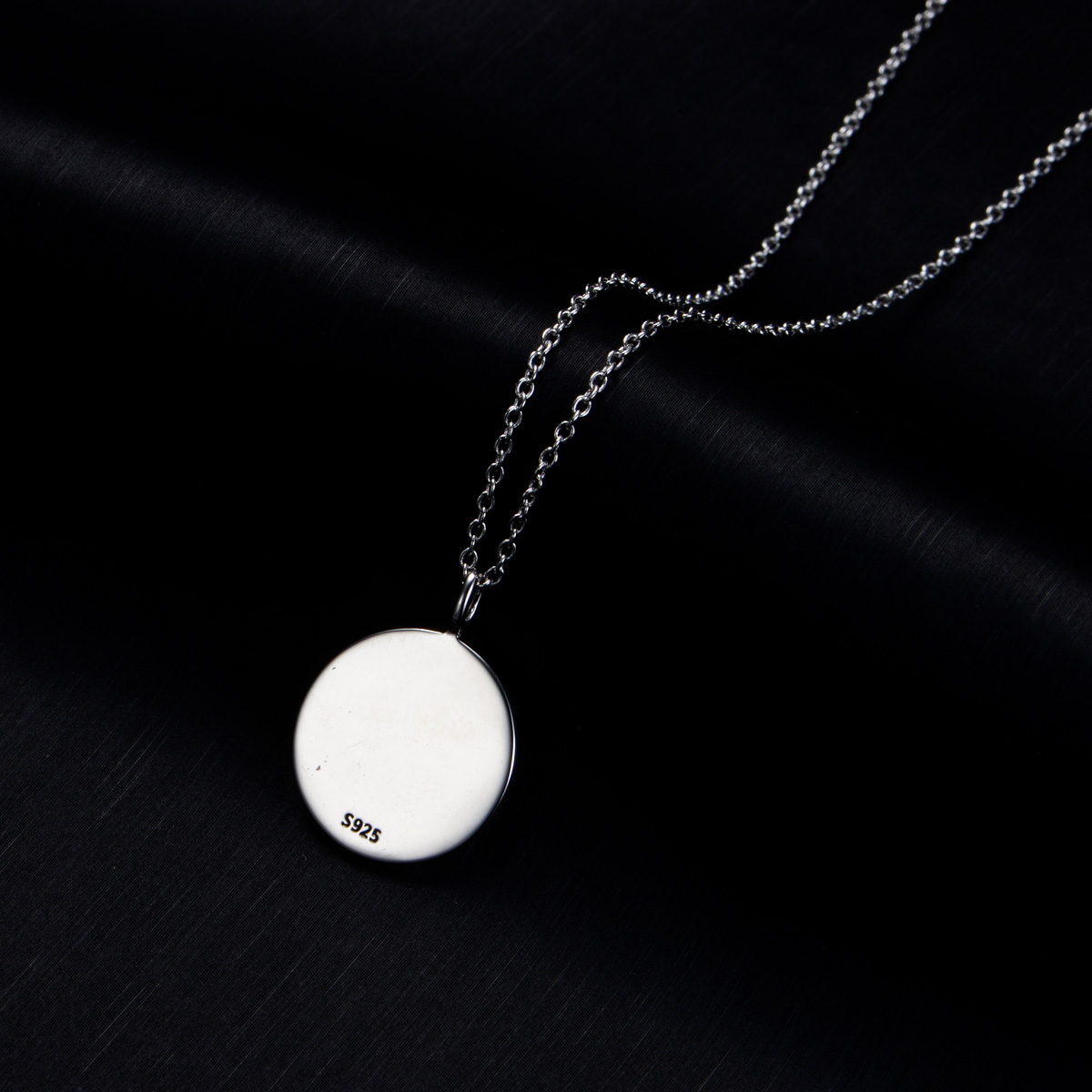 geometric flower pendant necklace