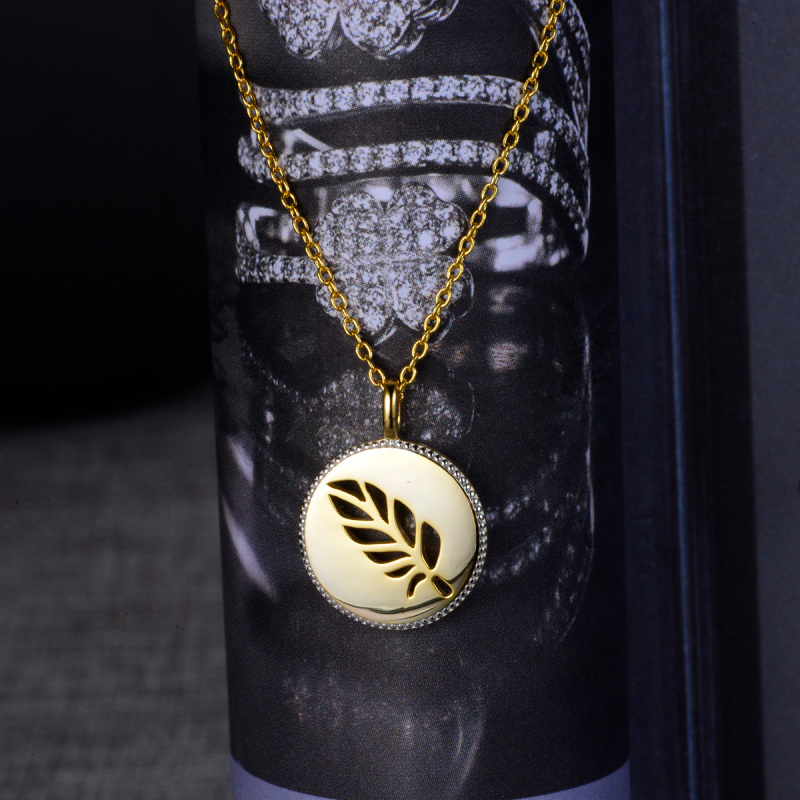 Hollow out a feather pendant necklace