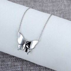 enamel graduate color butterfly necklace