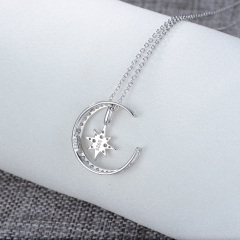 Moon Pendant and Star Pendant Necklace