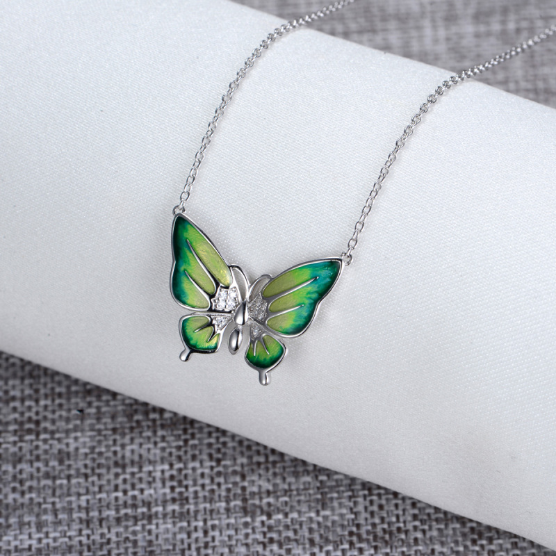 enamel graduate color butterfly necklace