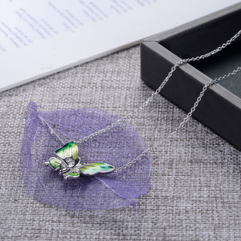 enamel graduate color butterfly necklace
