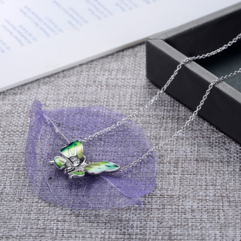 enamel graduate color butterfly necklace