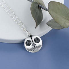 Skull head necklace