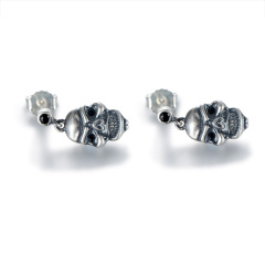 Black skull head studs earrings