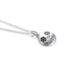 Skull head necklace