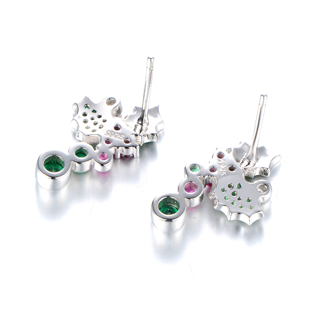 Christmas mistletoe leaf studs earrings
