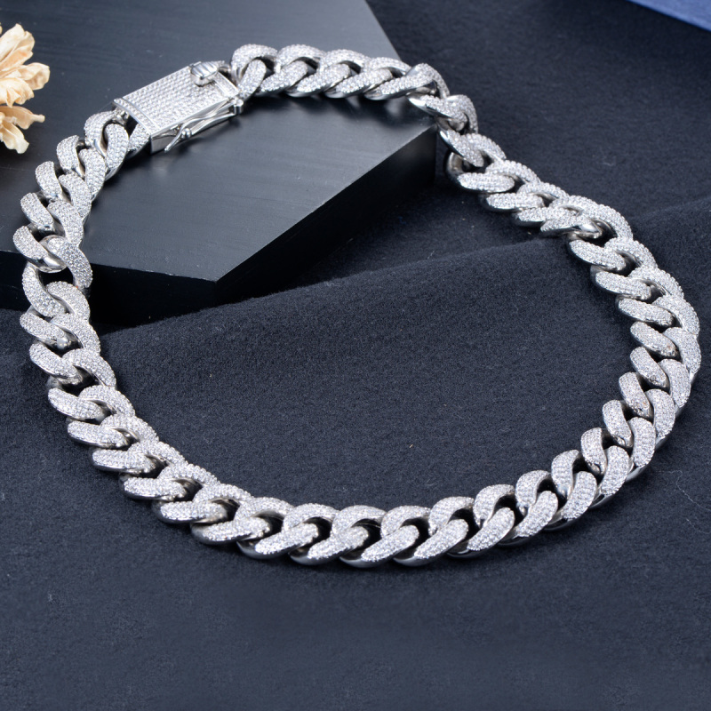 Cuban Link Chain Iced Out Necklace 18mm