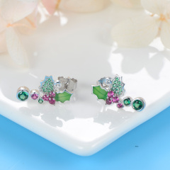Christmas mistletoe leaf studs earrings