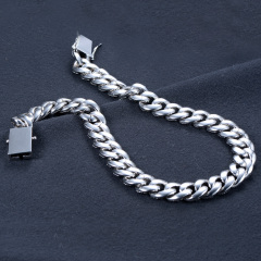 Cuban Link Chain Iced Out Necklace 18mm