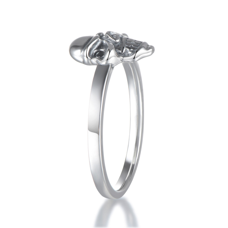 Black skull head ring