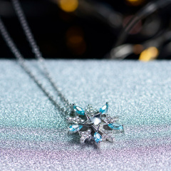 Christmas snowflake star pendant necklace