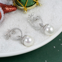 Christmas olive leaf acorn pearl stud earrings
