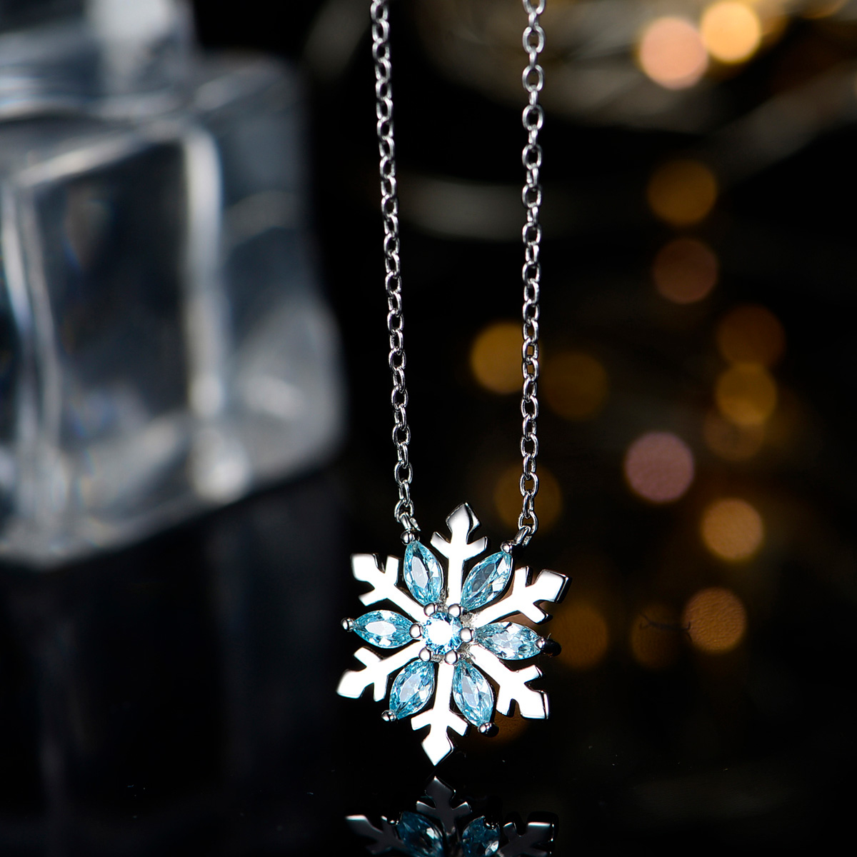 Christmas snowflake star pendant necklace