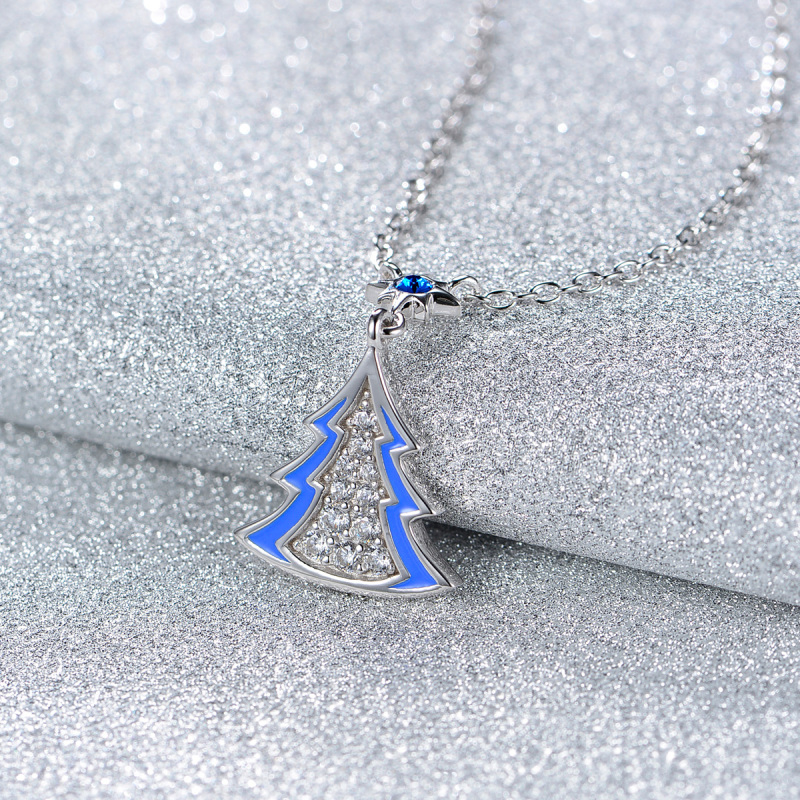 Twinkling star Christmas tree necklace