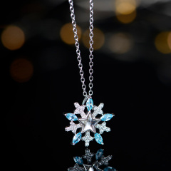 Christmas snowflake star pendant necklace