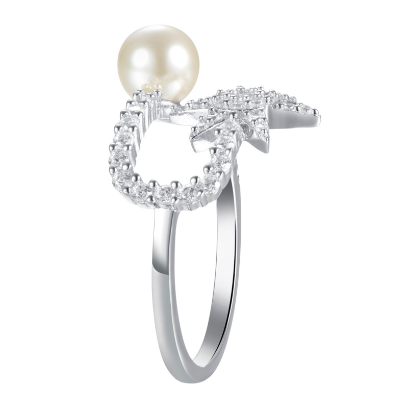 Christmas ice crystal and pearl ring