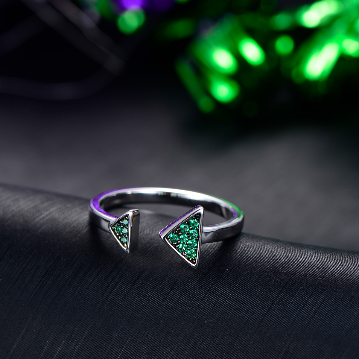 Christmas triangle open ring